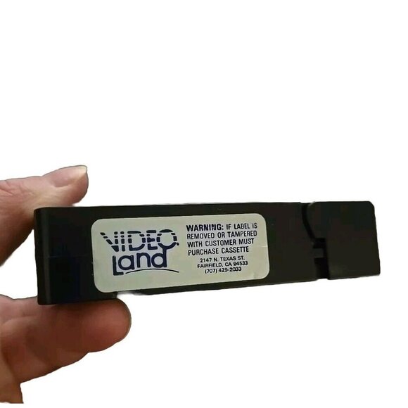 TOP GUN TOM CRUISE, KELLY MCGILLIS HARD CASE Rental Sticker VHS ORIGINAL RELEASE - Picture 7 of 7